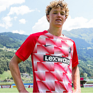SC Freiburg Aufwärm Shirt 26/27 rot